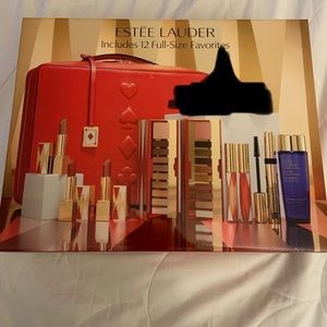 New Estée Lauder Makeup Kit